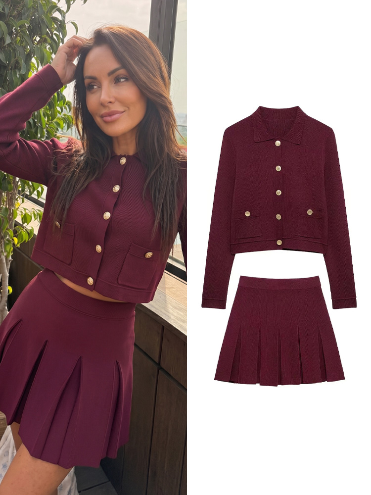Party Games Switch - HH Elegante Damen Strickanzüge in Rot